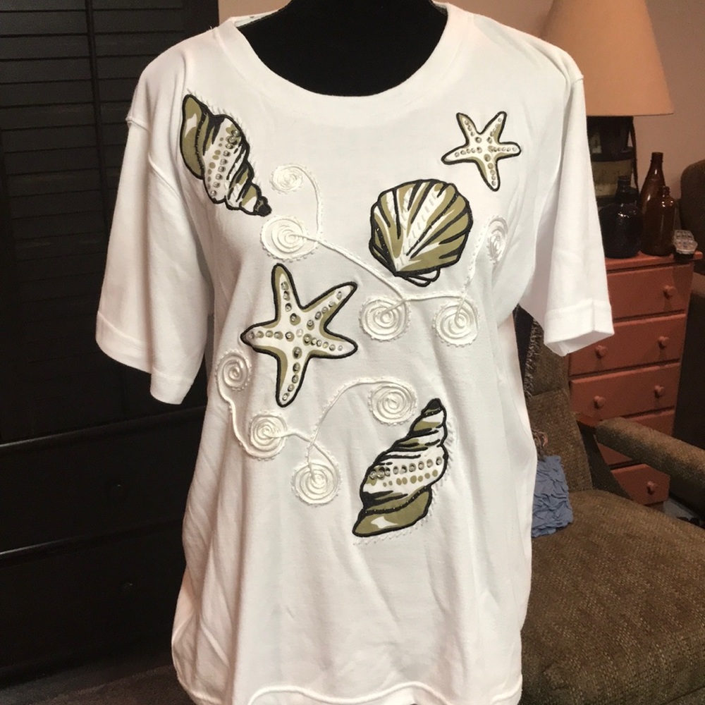 Lisa International short sleeve shirt